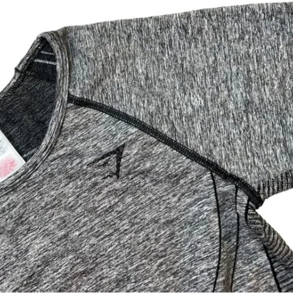 Gymshark Hyper Amplify Seamless Cropped Long Sleeve Athletic Workout Top Small - Picture 4 of 5